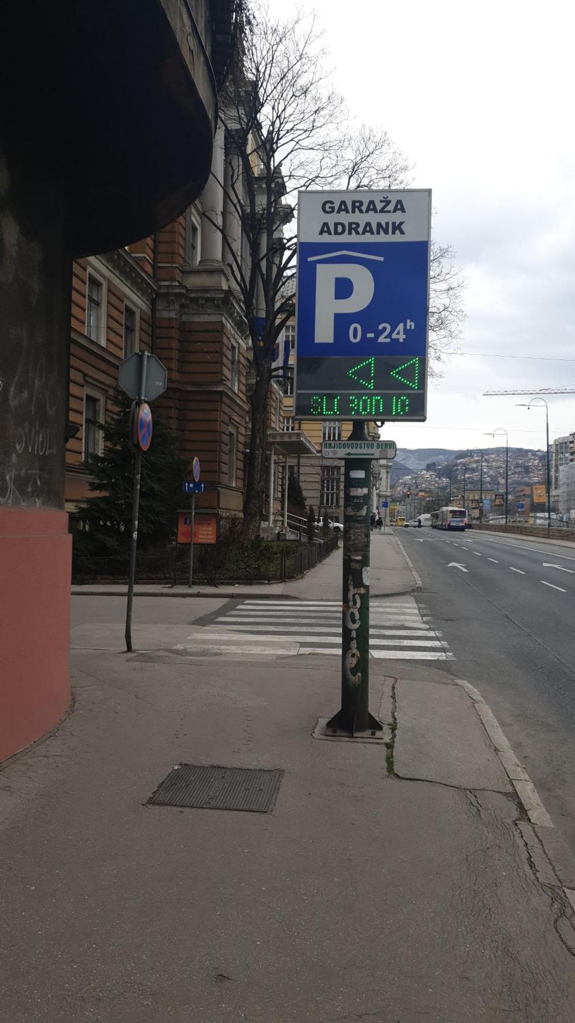 Studio Apartment Theatre View Sarajevo Buitenkant foto