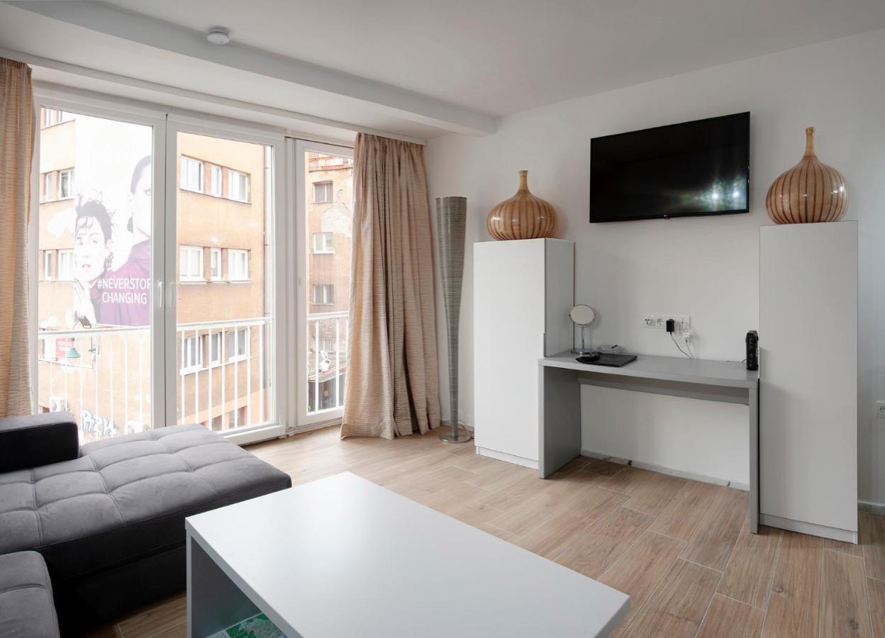 Studio Apartment Theatre View Sarajevo Buitenkant foto